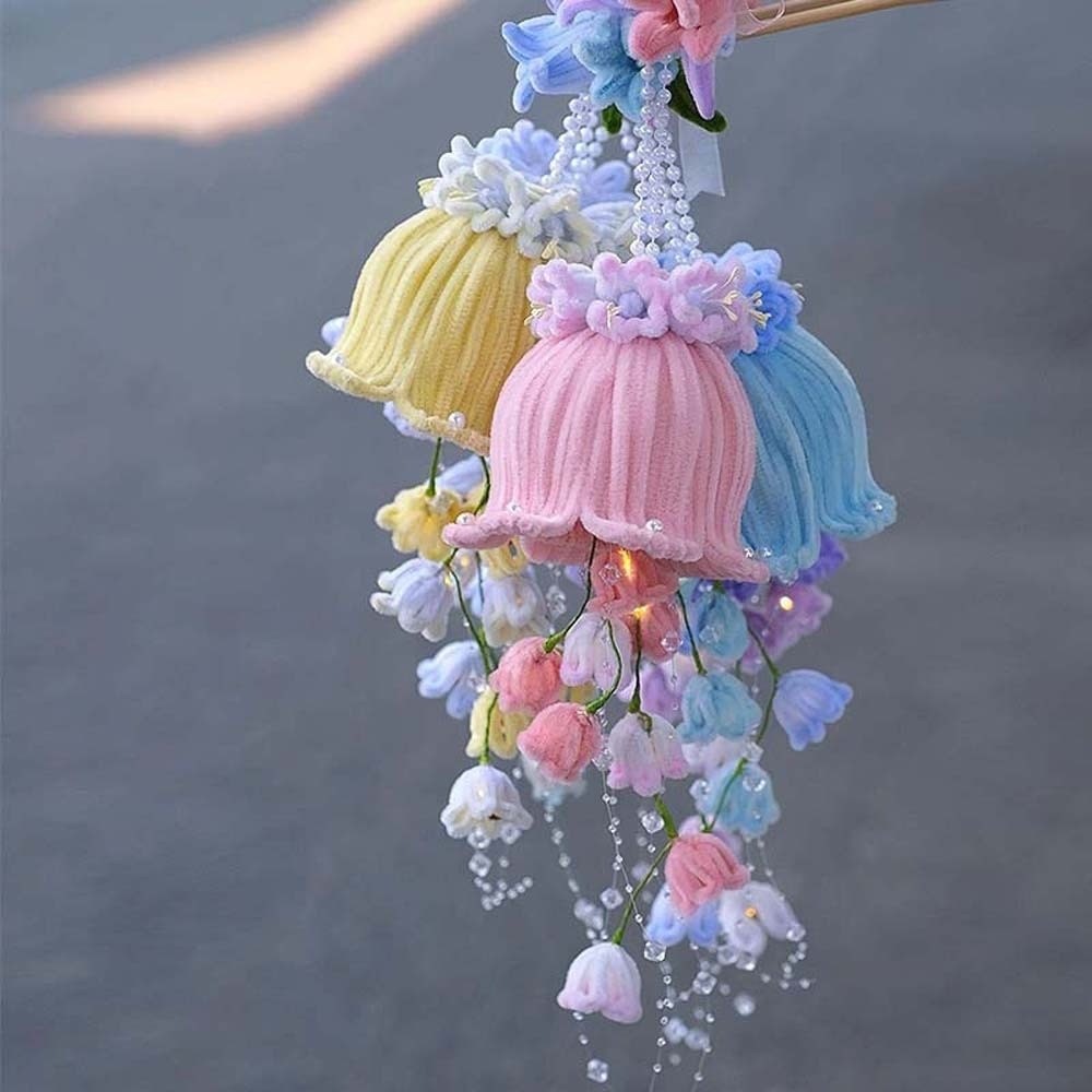 Easy Cosplay Prop - Handgemaakte Bellflower-lantaarn Lichtgevende gedraaide stok Muguet-bloemlamp